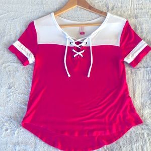 Adorable Bright Pink Tie Top. Size M Gently Used